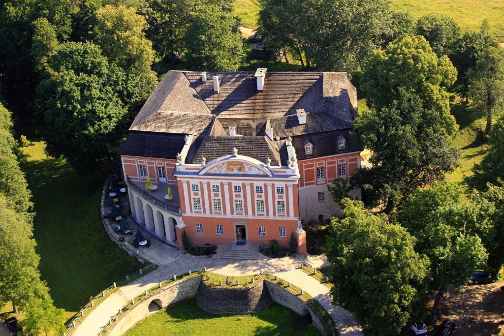 Aparthotel Palac Kurozwęki Extérieur photo